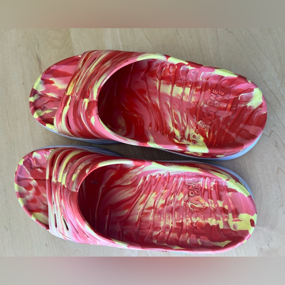 Hoka Women’s Vibrant Recovery Sandals - Picture 2 of 5